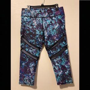 Fabletics mid-rise capris